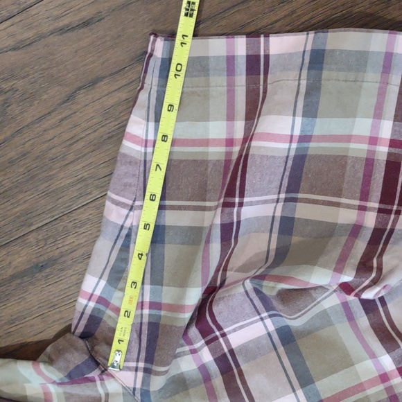 Liz & Co. Size 10 shorts - Picture 3 of 7